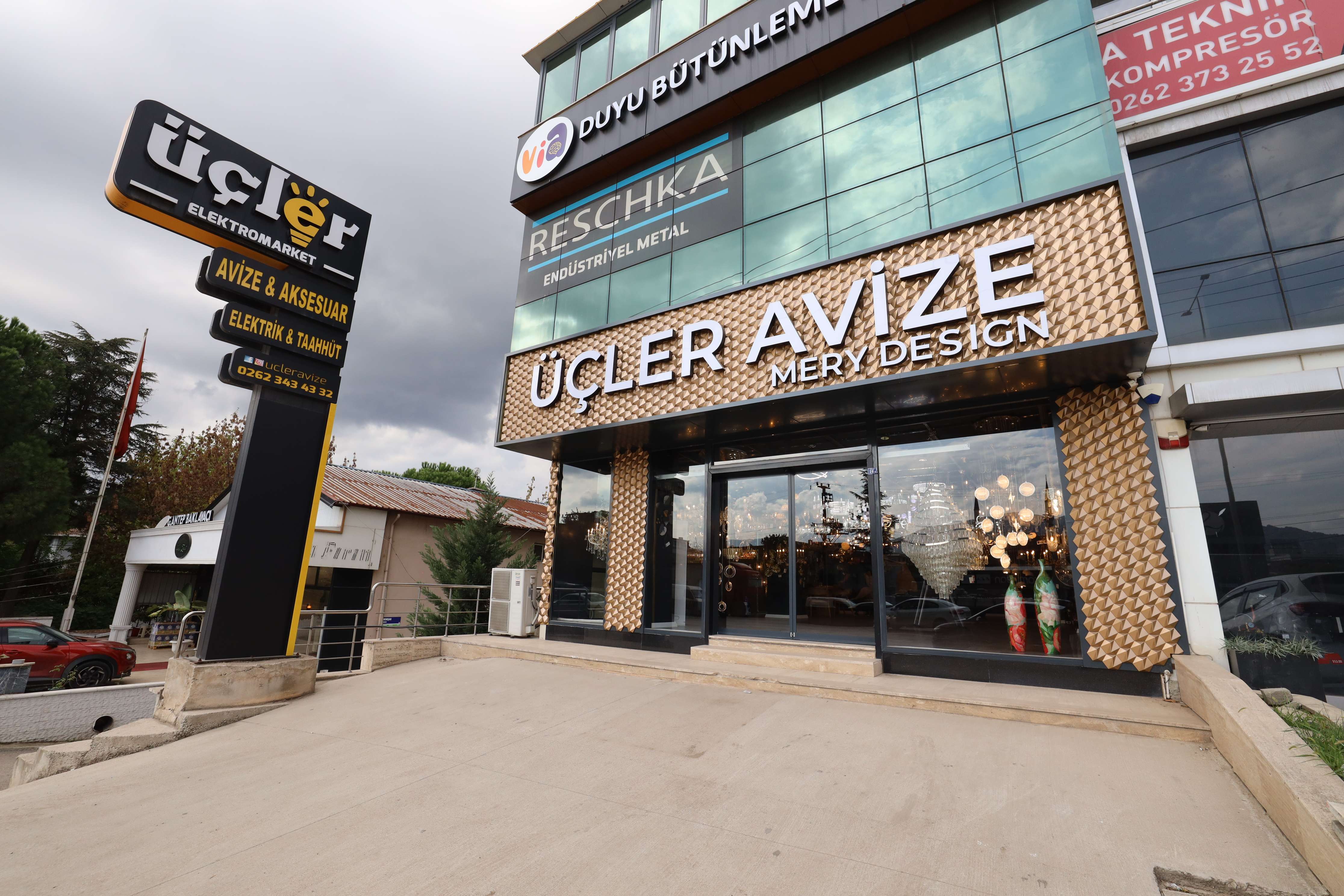 Üçler Elektro Market Aydınlatma