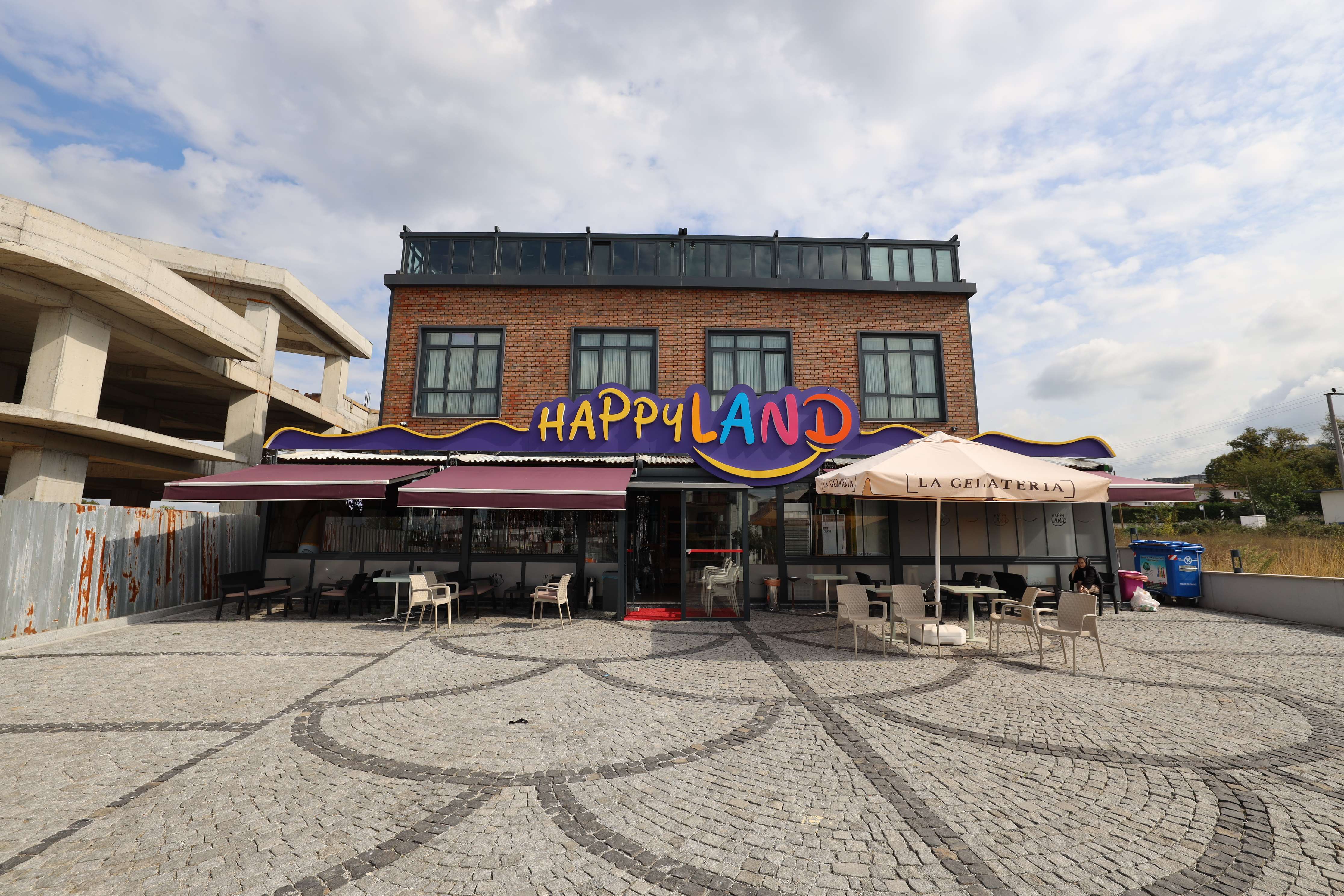 Happyland Çocuk Eğlence Merkezi