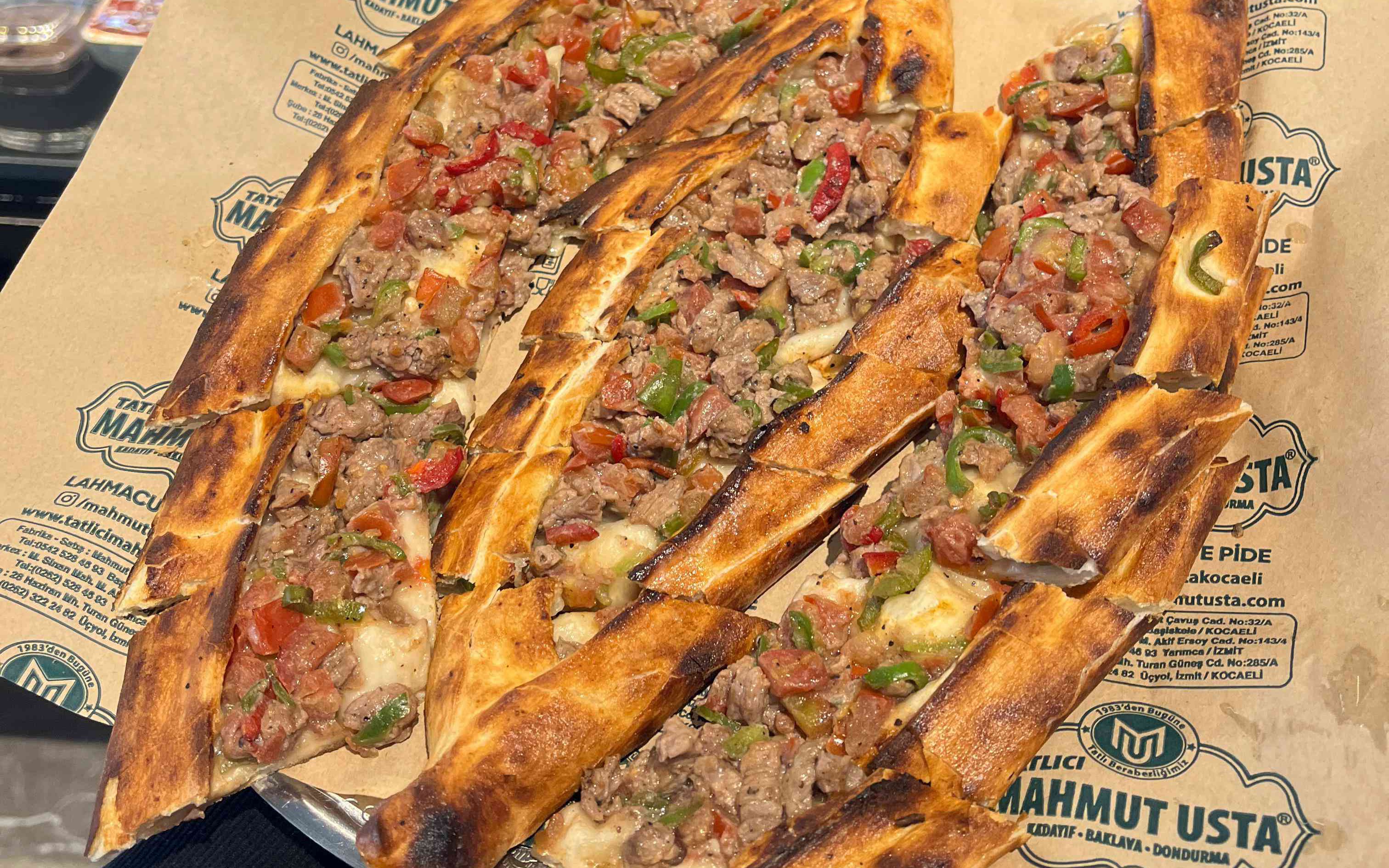 Tatlıcı Mahmut Usta'da Başiskele Kart Üyelerine Özel Pide Ve Lahmacun Çeşitlerinde %5 İndirim